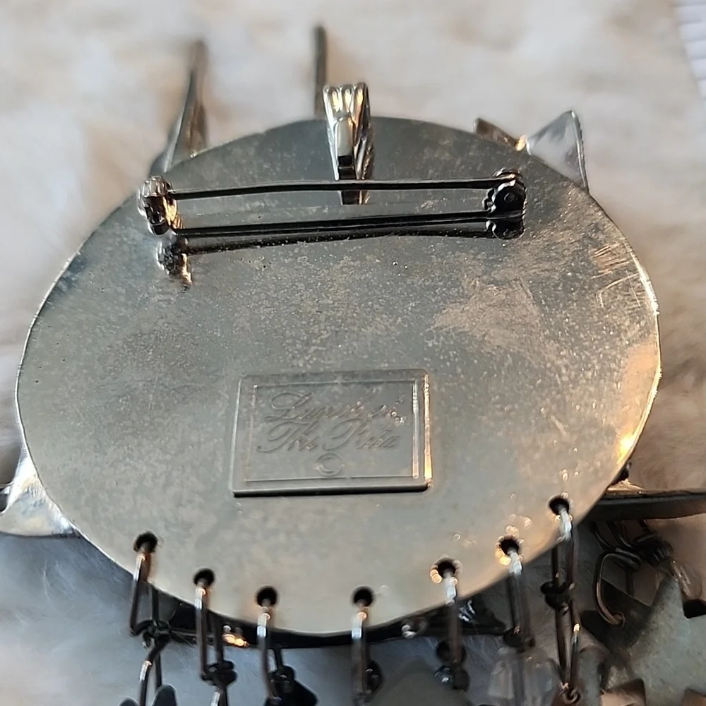 **Rare** Lunch At The Ritz NEW YORK CITY LIGHTS SKYLINE DRIVE Pin Brooch Pendant - Picture 9 of 13